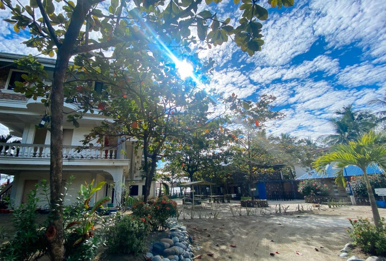 Reddoorz @ Seasun Beach Resort And Hotel Zambales Santa Cruz  Exterior photo