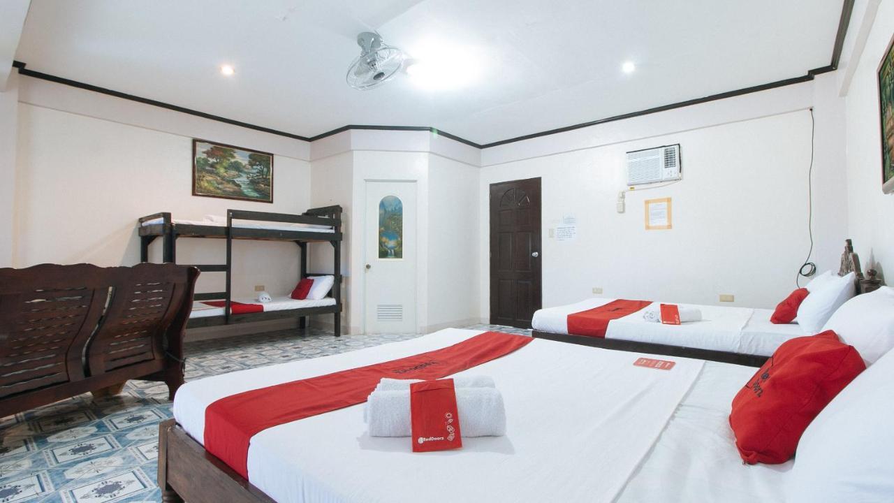 Reddoorz @ Seasun Beach Resort And Hotel Zambales Santa Cruz  Exterior photo